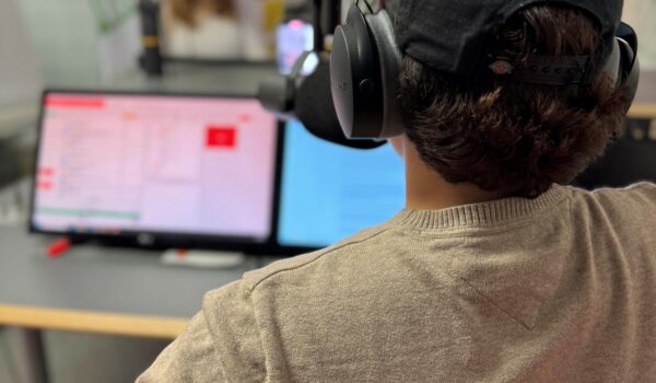 Sendung der Hitwave-Jugendredaktion zum Thema Demokratie